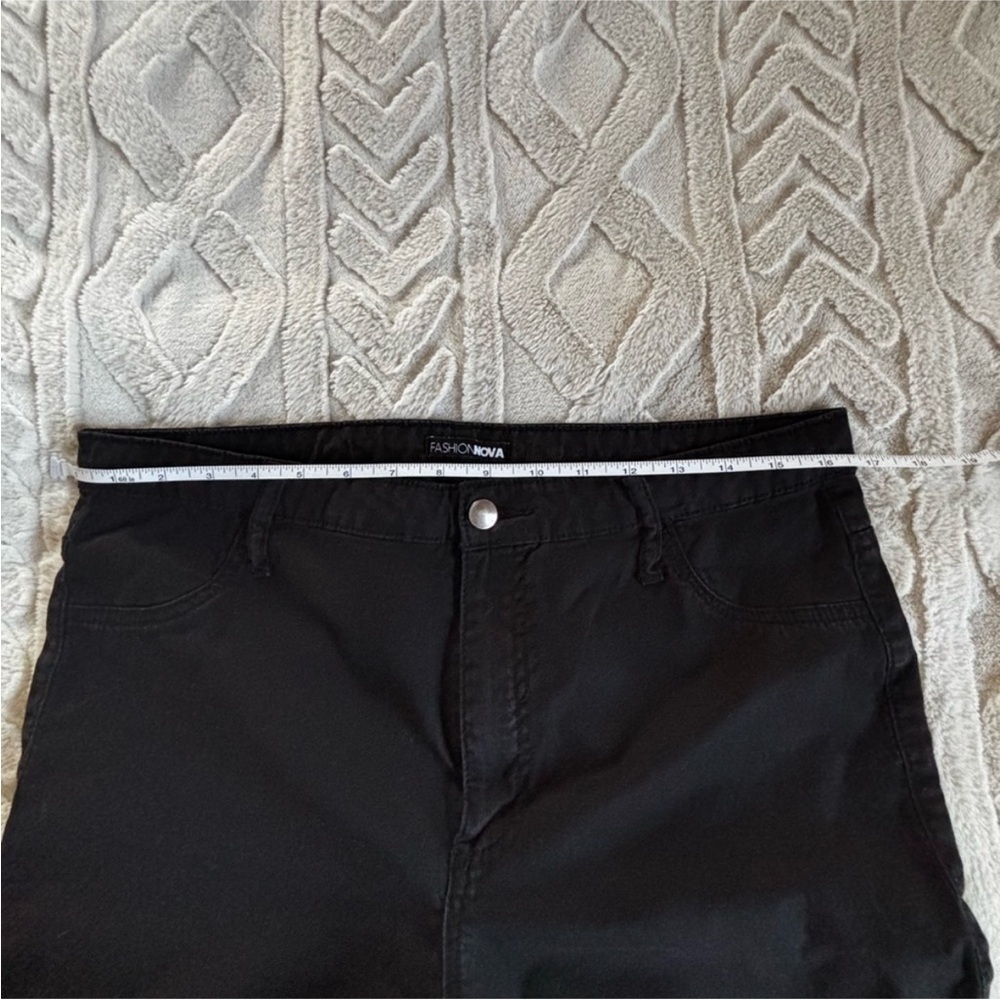 Fashion Nova Black Ripped Skinny Jeans - Picture 5 of 6